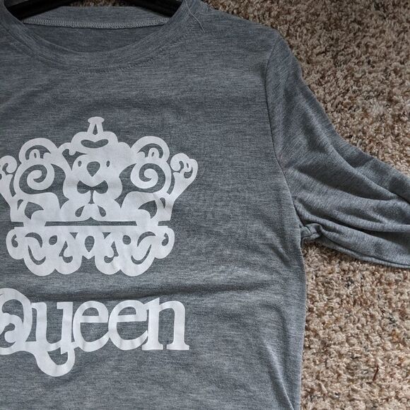 Queen Crown Gray Long Sleeve Tee - Picture 2 of 8